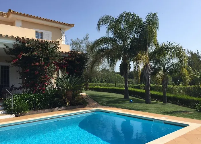 Crisaflor 빌라 몬카라파초